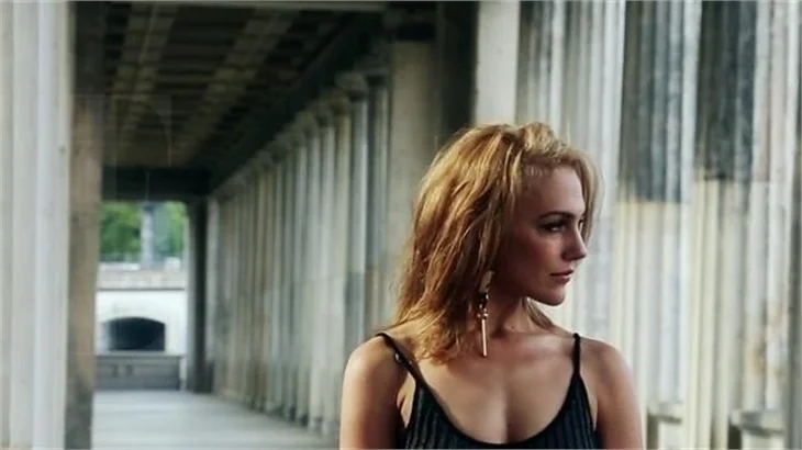 Meryem Uzerli'nin saçları yandı