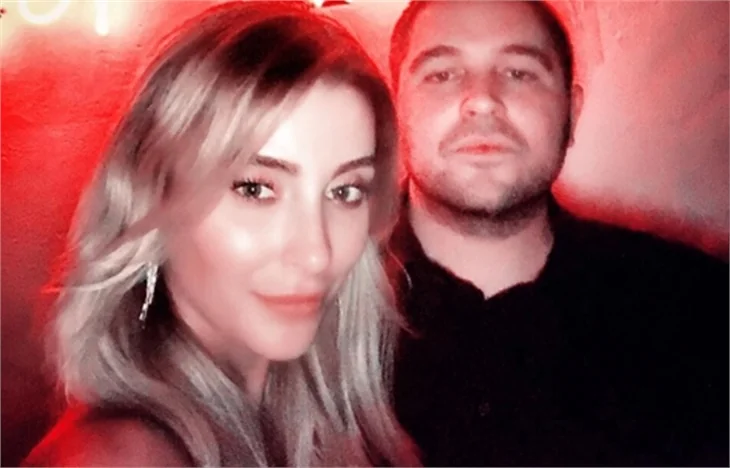 Özge Ulusoy ve Hacı Sabancı'dan aşk selfie'si!