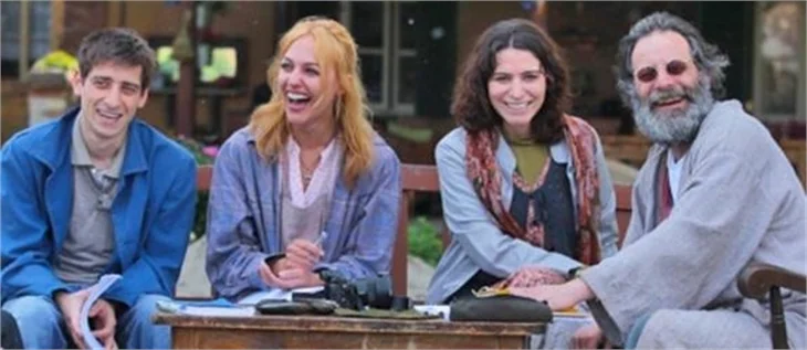 Belçim Bilgin 'Annemin Yarası' filmindeki rolünü anlattı!