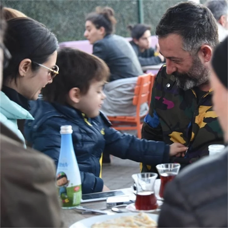 Cem Yılmaz'ın oğlu Kemal'in baba sevgisi!
