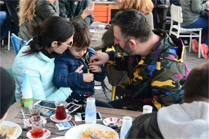 Cem Yılmaz'ın oğlu Kemal'in baba sevgisi!
