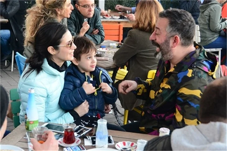Cem Yılmaz'ın oğlu Kemal'in baba sevgisi!
