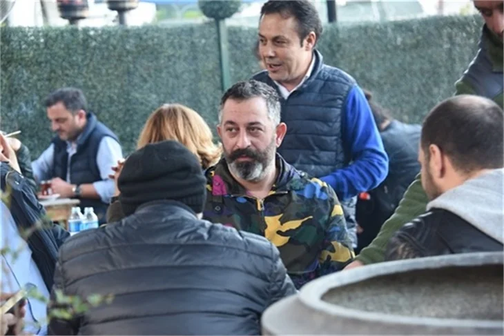 Cem Yılmaz'ın oğlu Kemal'in baba sevgisi!