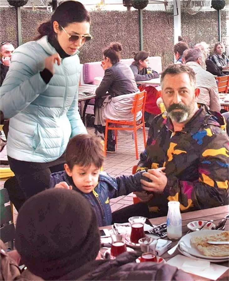 Cem Yılmaz'ın oğlu Kemal'in baba sevgisi!