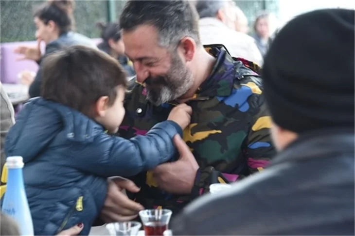 Cem Yılmaz'ın oğlu Kemal'in baba sevgisi!
