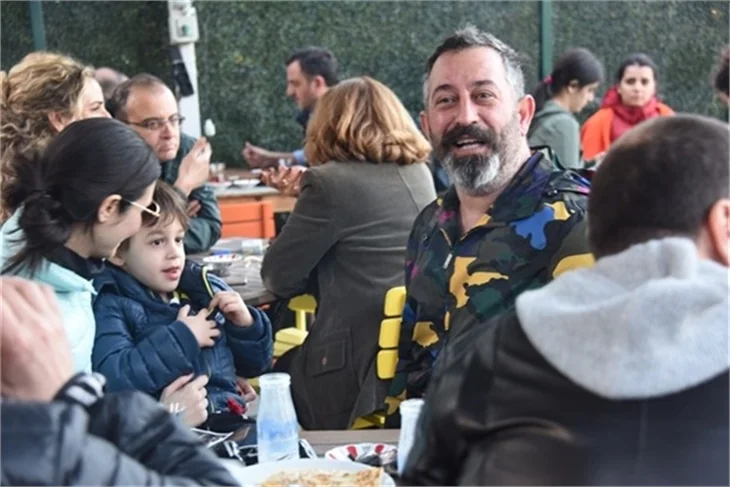 Cem Yılmaz'ın oğlu Kemal'in baba sevgisi!