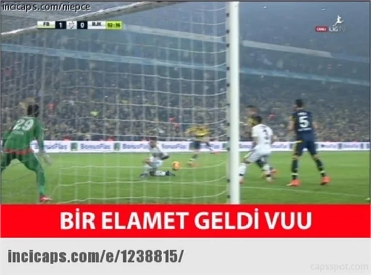 Fenerbahçe-Beşiktaş caps'leri!