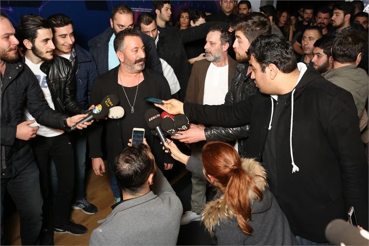 Kaçma Birader'in galasına ünlü akını!