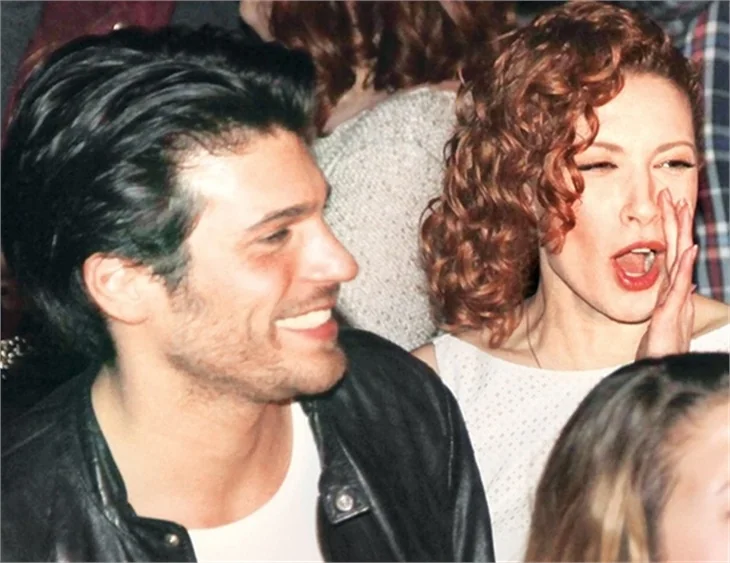 Açelya Topaloğlu ile Can Yaman'ın set aşkı gerçek oldu