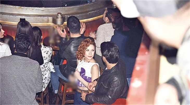 Açelya Topaloğlu ile Can Yaman'ın set aşkı gerçek oldu