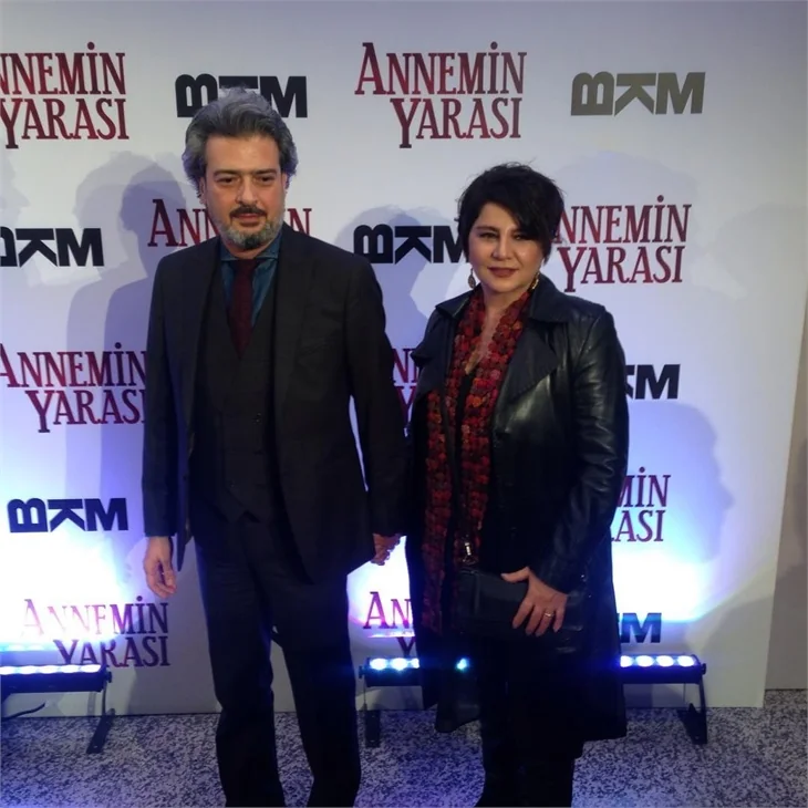 Annemin Yarası filminden görkemli gala