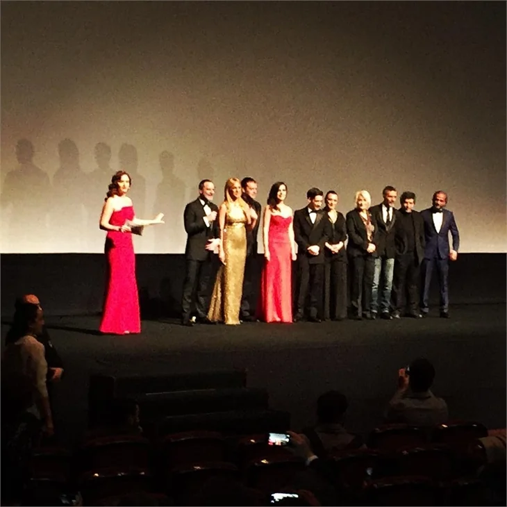 Annemin Yarası filminden görkemli gala