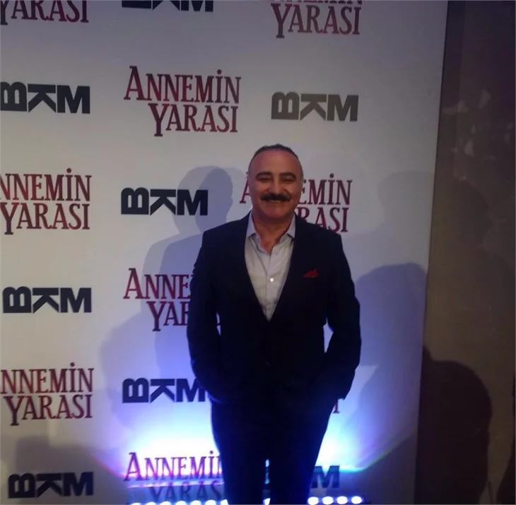 Annemin Yarası filminden görkemli gala