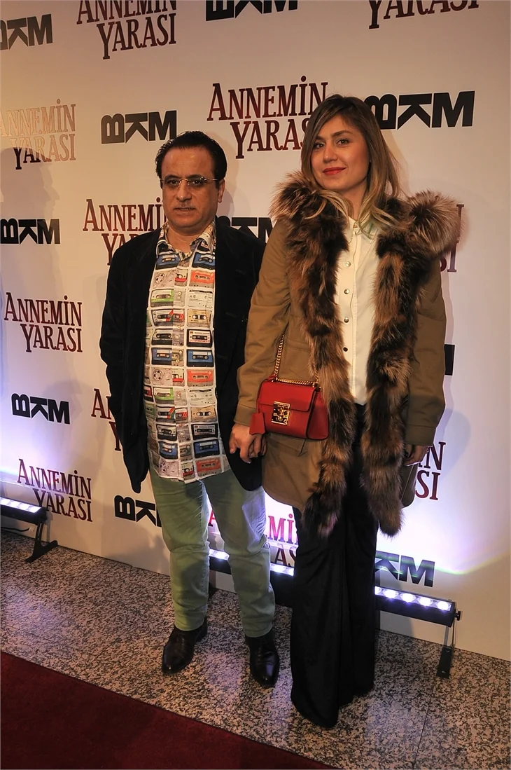 'Annemin Yarası' filminin galasına ünlü akını!