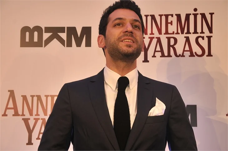 'Annemin Yarası' filminin galasına ünlü akını!