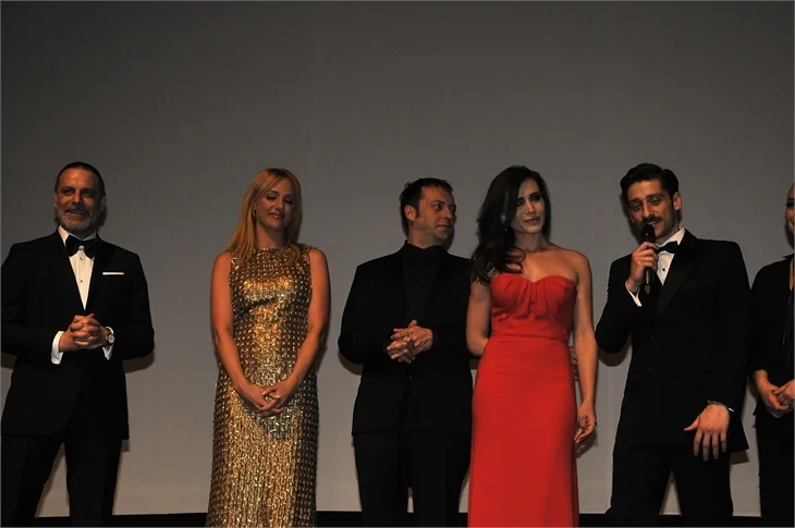 'Annemin Yarası' filminin galasına ünlü akını!