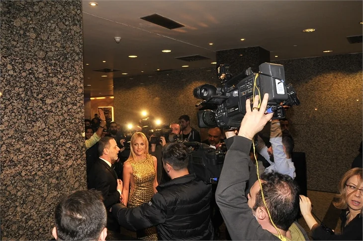 'Annemin Yarası' filminin galasına ünlü akını!