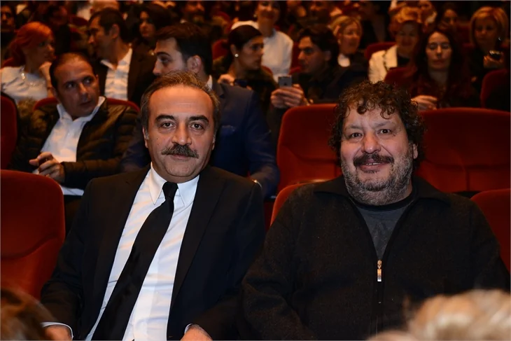 'Annemin Yarası' filminin galasına ünlü akını!