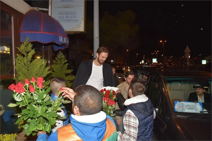 Semih Erden ve Kerem Tunçeri’nin çiçekçi polemiği!