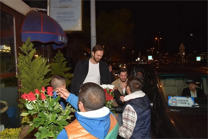 Semih Erden ve Kerem Tunçeri’nin çiçekçi polemiği!