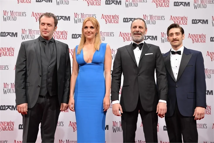 'Annemin Yarası' filmi Berlin'de gala yaptı!