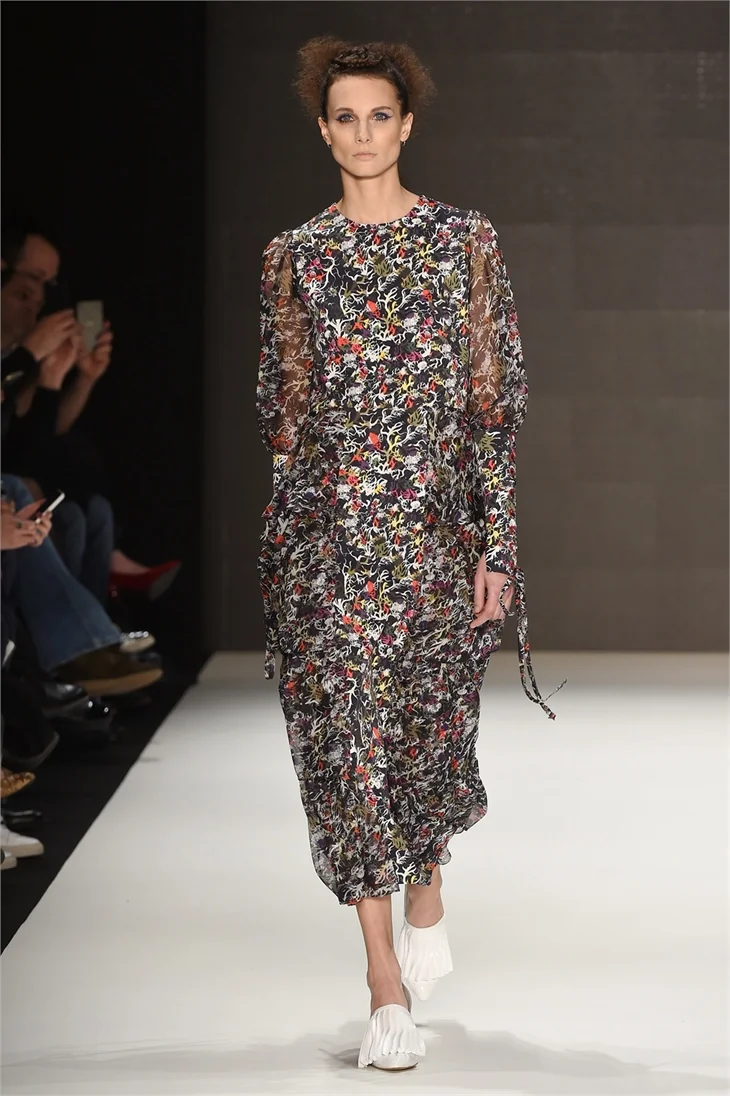 Fashion Week İstanbul devam ediyor
