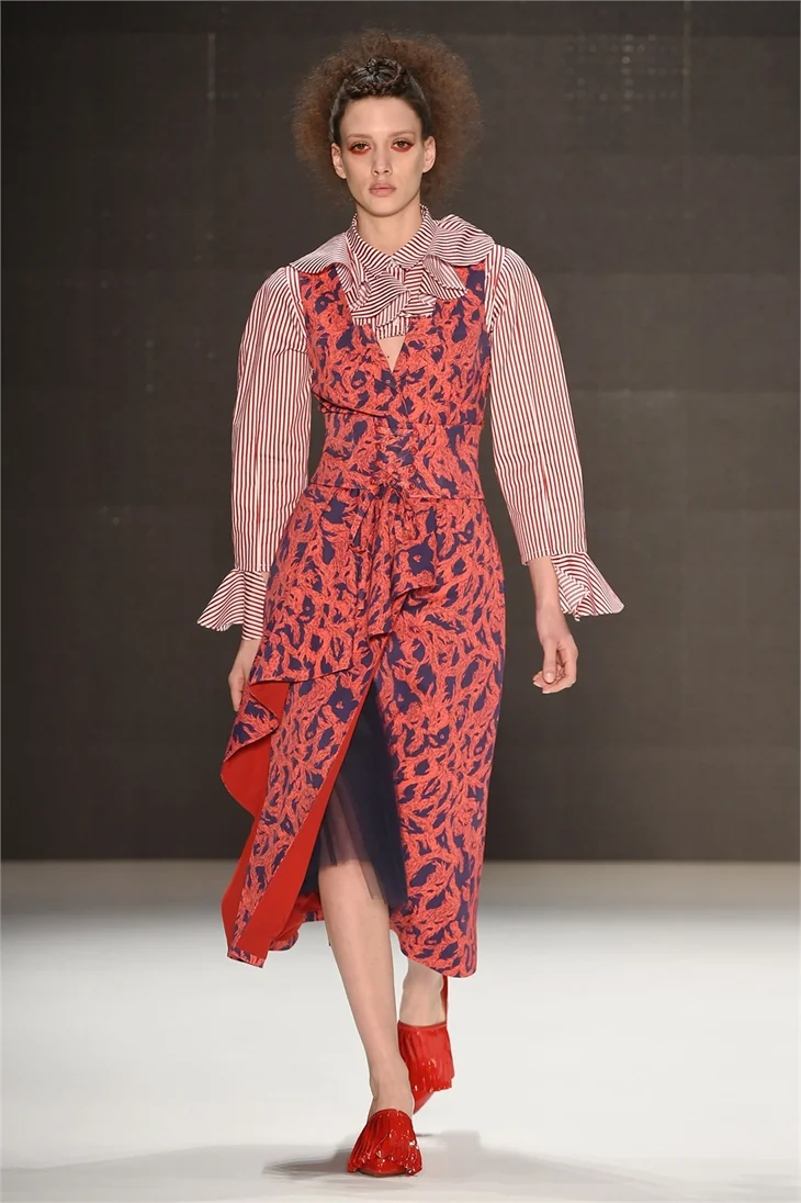Fashion Week İstanbul devam ediyor
