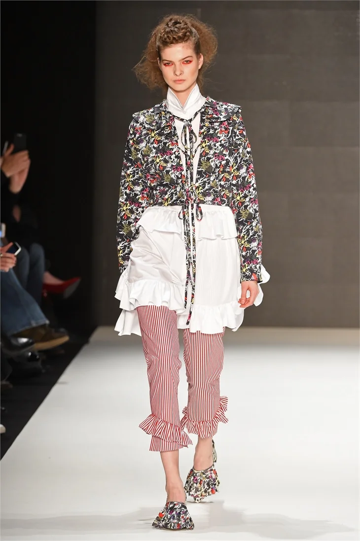 Fashion Week İstanbul devam ediyor