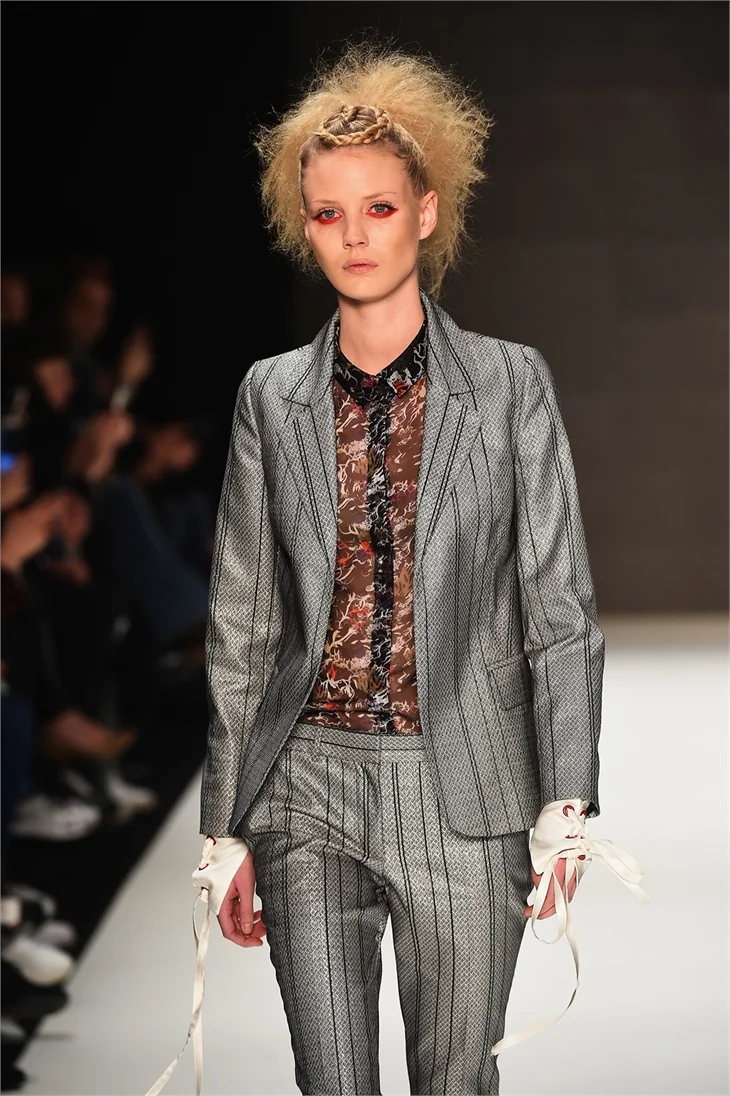 Fashion Week İstanbul devam ediyor