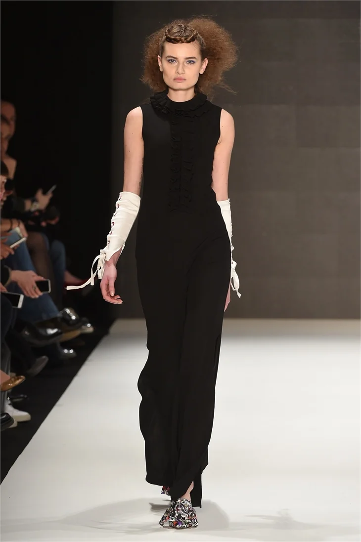 Fashion Week İstanbul devam ediyor