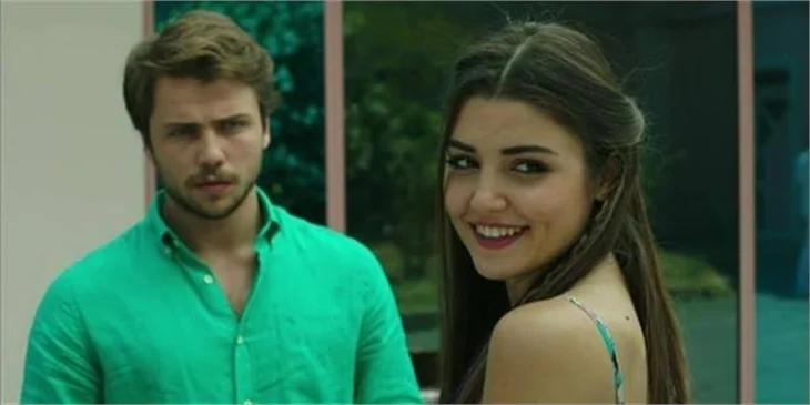 Hande Erçel ve Tolga Sarıtaş'tan duygusal veda mesajı