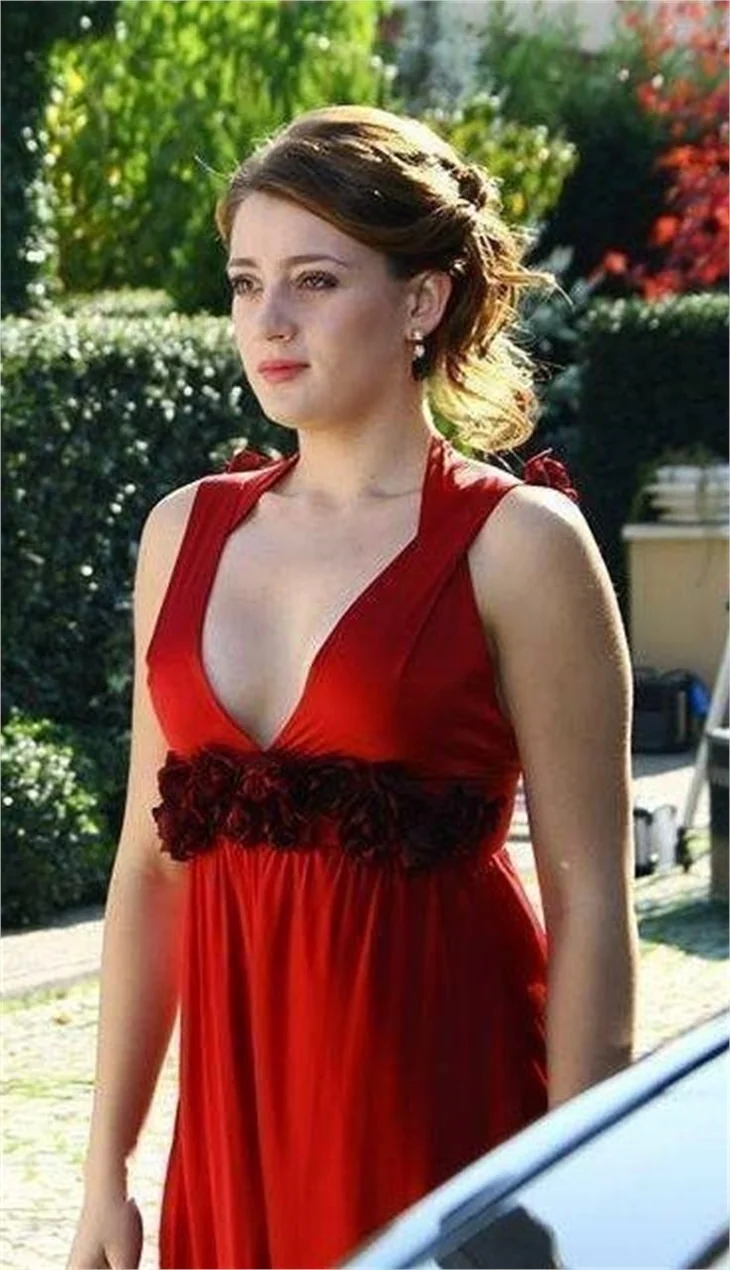 Gizem Karaca evleniyor
