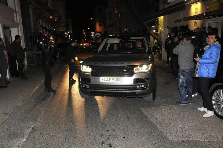 Patron Acun Ilıcalı'dan ekip yemeği!