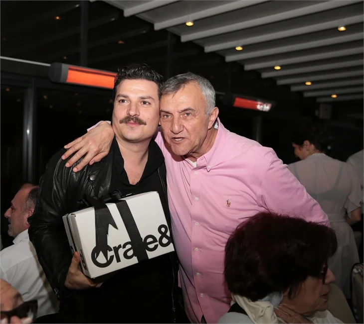 Mustafa Alabora yeni yaşını kutladı!