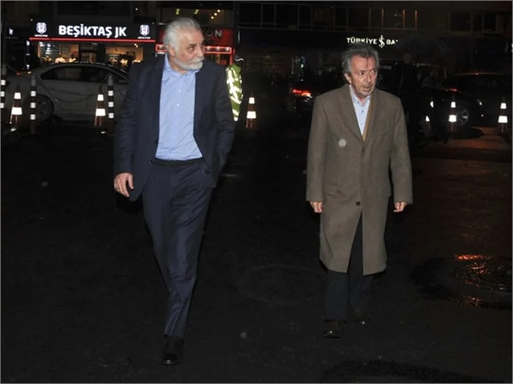 Başbakan sanatçıları ağırladı!
