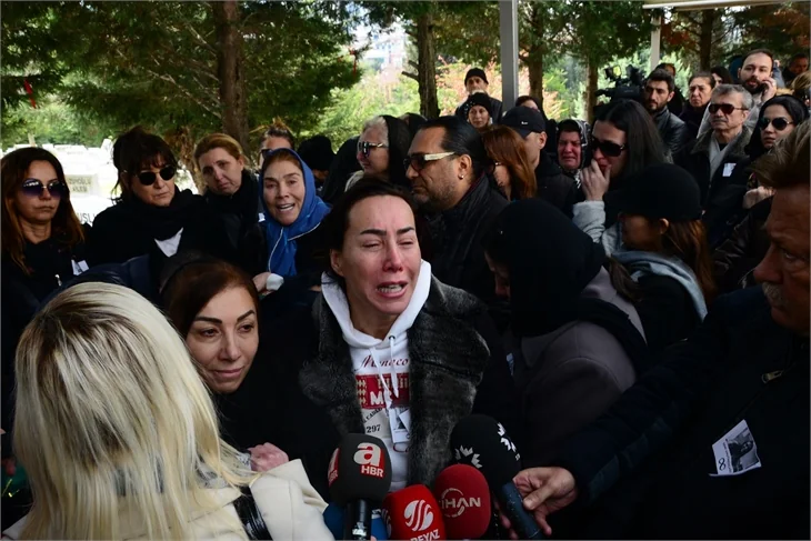 Mezdeke dansçısı Aynur Kanbur son yolculuğuna uğurlandı