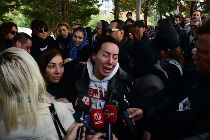 Mezdeke dansçısı Aynur Kanbur son yolculuğuna uğurlandı