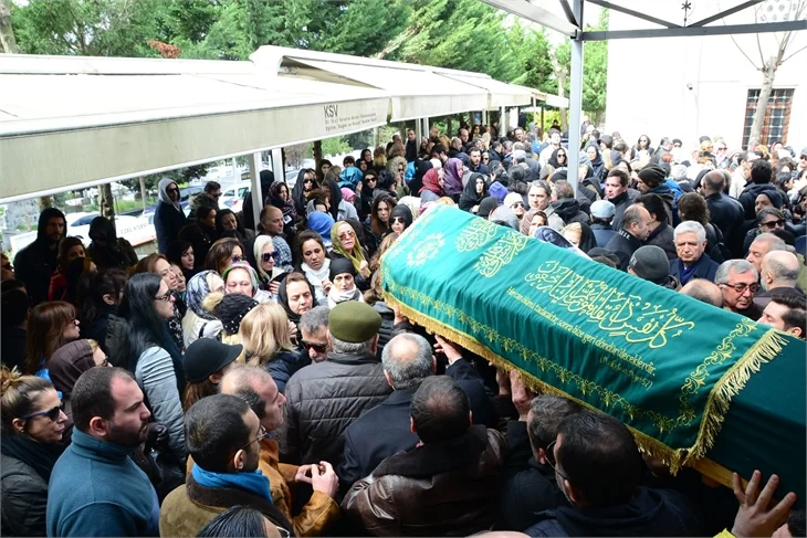 Mezdeke dansçısı Aynur Kanbur son yolculuğuna uğurlandı