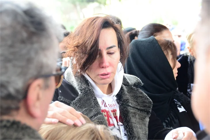 Mezdeke dansçısı Aynur Kanbur son yolculuğuna uğurlandı