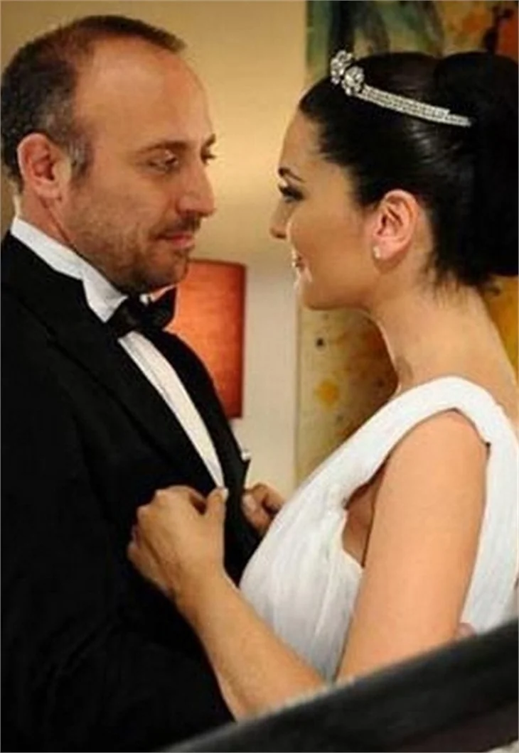 Bergüzar Korel ve Halit Ergenç'in 'reklam' davası sürüyor