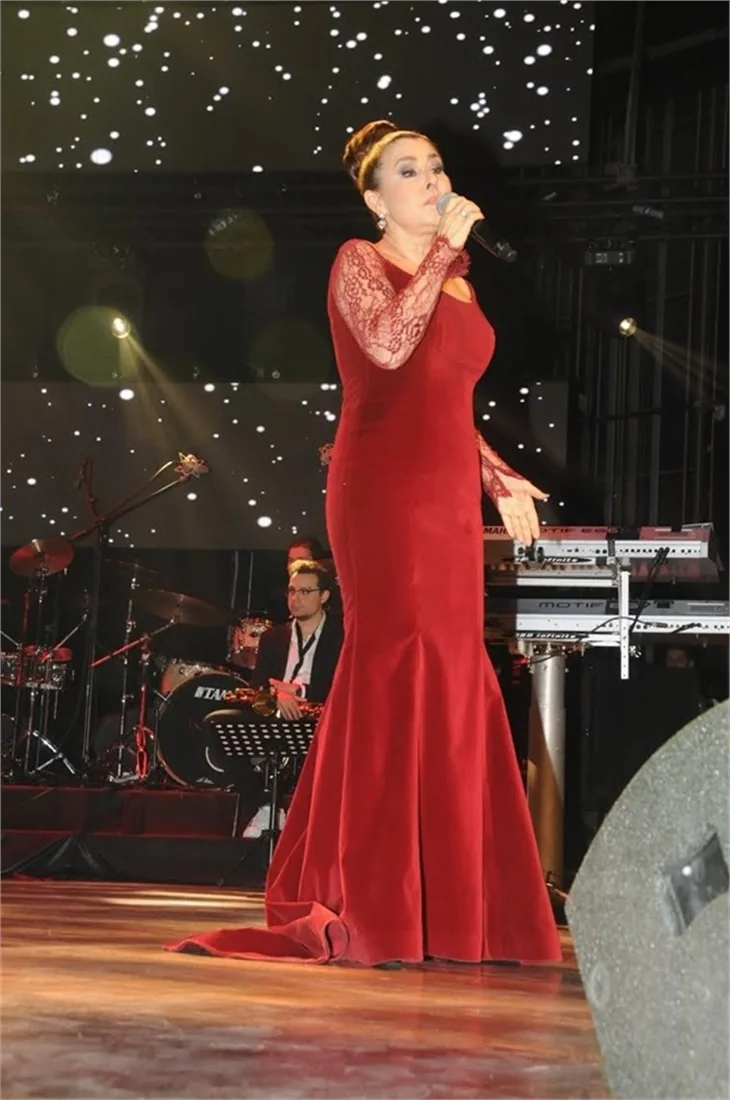 Kayahan doğum gününde unutulmadı!