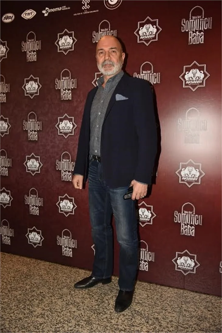 ''Somuncu Baba Aşkın Sırrı'' nın galasına ünlü akını!