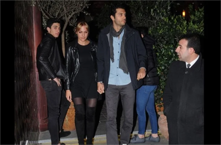 Meryem Uzerli sevgilisi Alp Özcan'la el ele görüntülendi