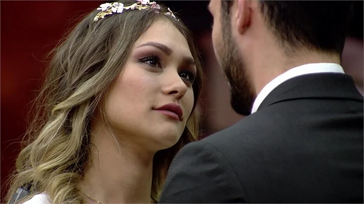 Kısmetse Olur'da Emre'den Hazal'a sürpriz teklif