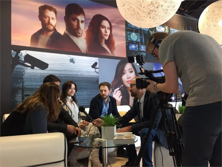 Kördüğüm Cannes'da kırmızı halıda!