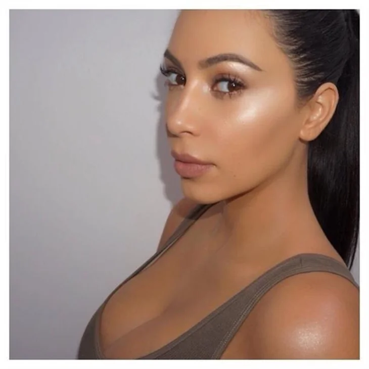 Kim Kardashian Ermenistan için dua istedi