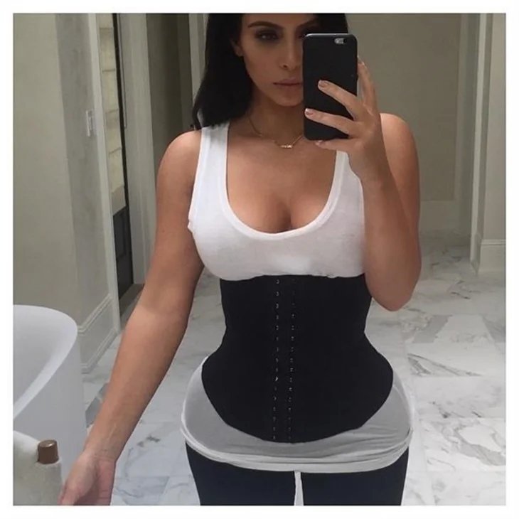 Kim Kardashian Ermenistan için dua istedi