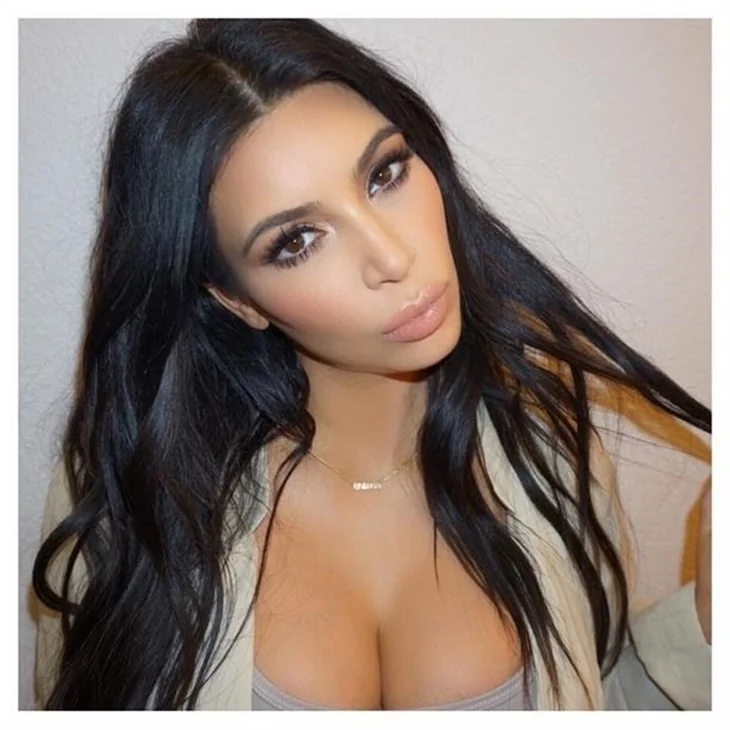 Kim Kardashian Ermenistan için dua istedi