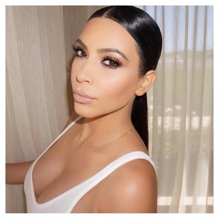 Kim Kardashian Ermenistan için dua istedi