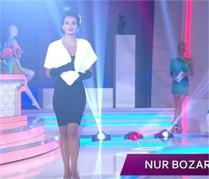 Nur Bozar evde bebeğini büyütüyor...